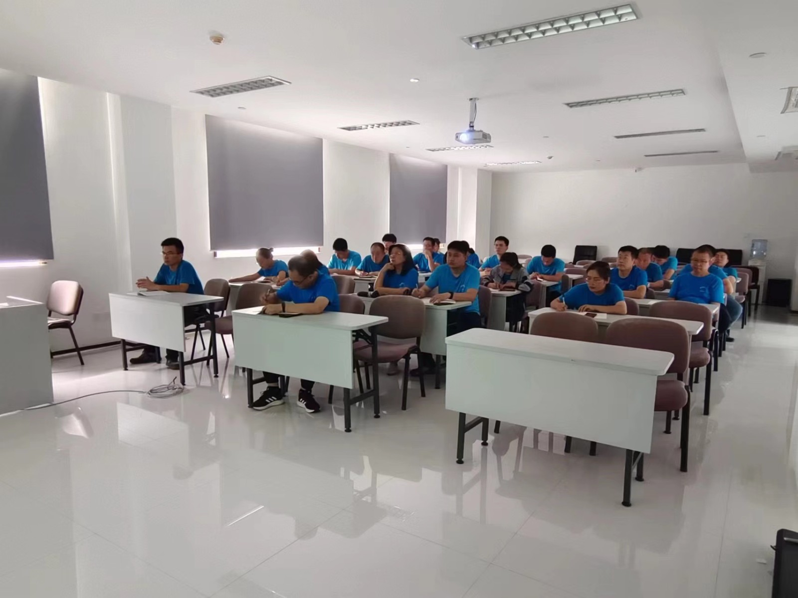 1723101272412066FLVD.jpg 1723101272412066FLVD.jpg